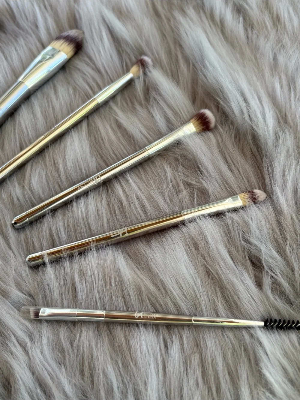 Benefit IT for Ulta Silver Makeup Brush Set
